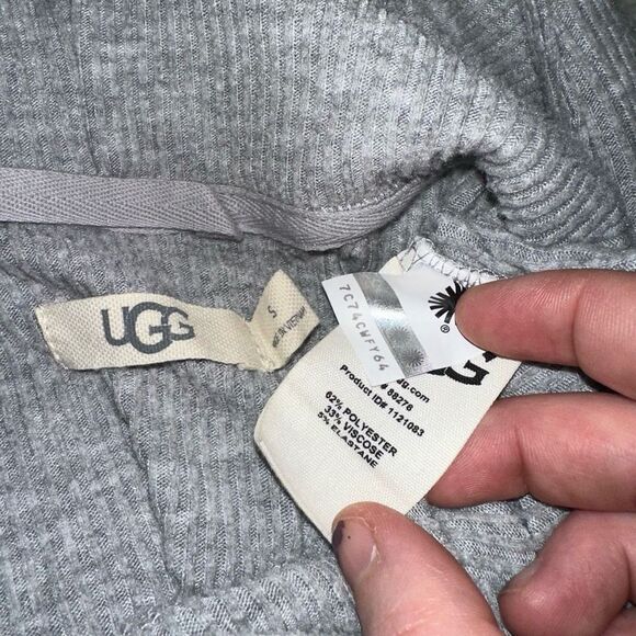UGG Women’s Gray Ribbed Drawstring Hoodie Size Small - Picture 8 of 13